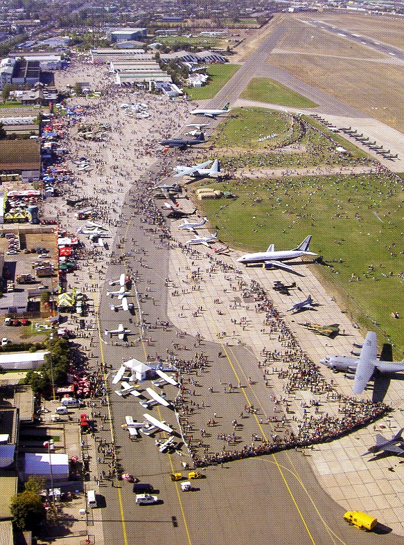 Vista aérea de FIDAE 2004 en Cerrillos