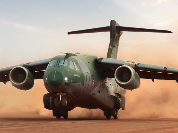 EMBRAER PRESENTA EL KC-390 MILLENNIUM Y SU PODER MULTIMISIÓN
