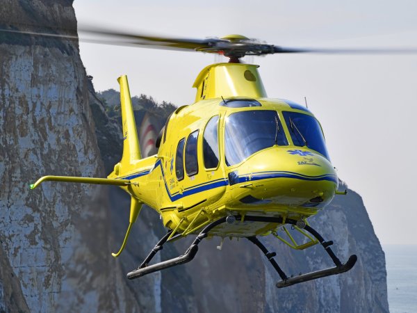 LEONARDO PRESENTA HELICÓPTEROS CIVILES Y MILITARES DE ÚLTIMA GENERACIÓN